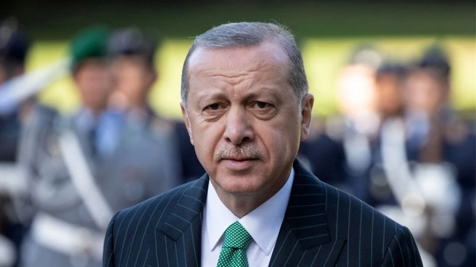 Φοβάται και τη σκιά του! Υπό δρακόντεια μέτρα ο Ερντογάν στην Κολωνία